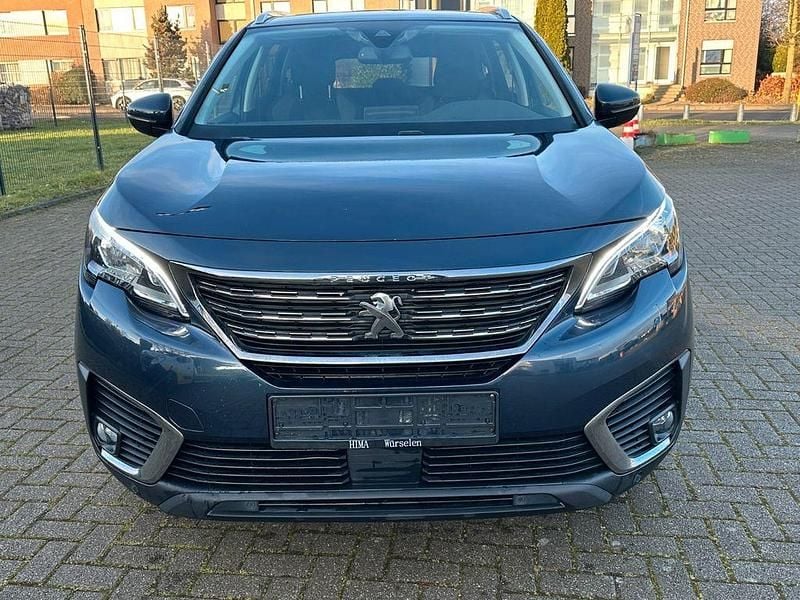 Gebraucht Peugeot 5008 Active 131 PS (96 kW) 2019 Lackierung bourrasque/metallic Van / Kleinbus