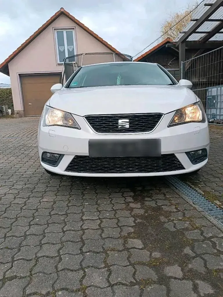 Gebraucht Seat Ibiza 70 PS (51 kW) 2015 Weiß Kleinwagen