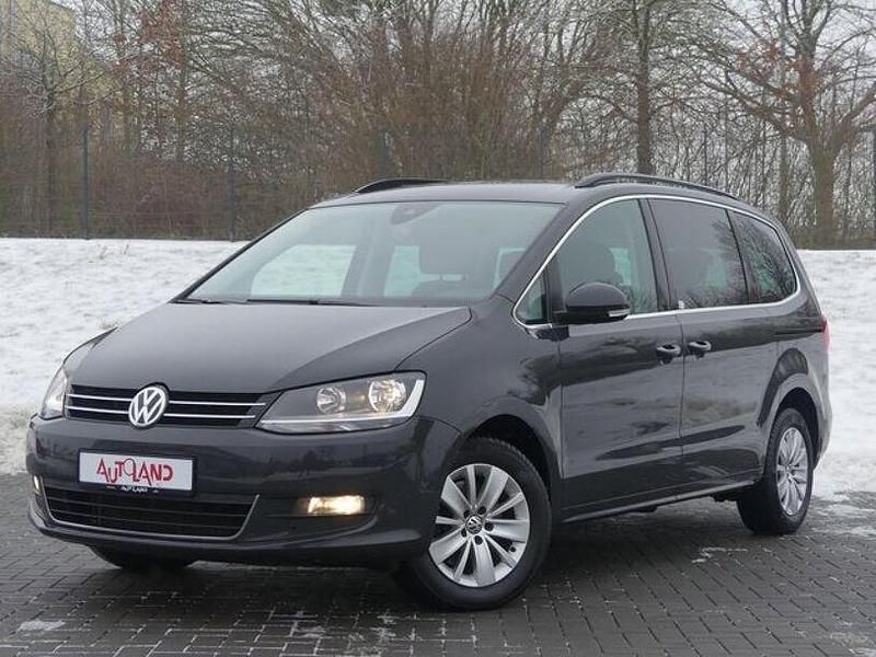 Second-hand VW Sharan 150 CP (110 kW) 2019 Gri Monovolum