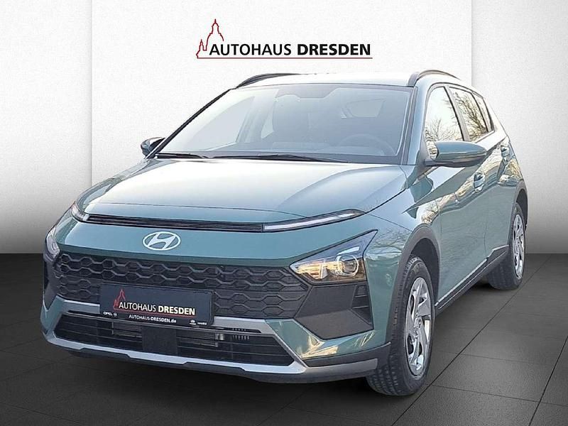 Neu Hyundai Bayon Select 101 PS (74 kW) 2025 Mangrove green / mic SUV