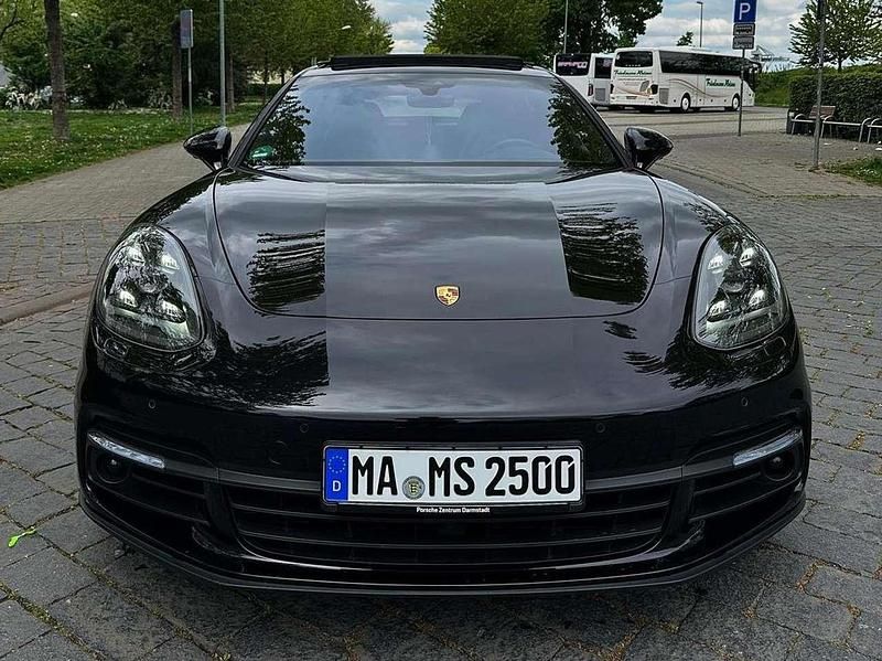 Gebraucht Porsche Panamera 330 PS (242 kW) 2019 Schwarz Kleinwagen