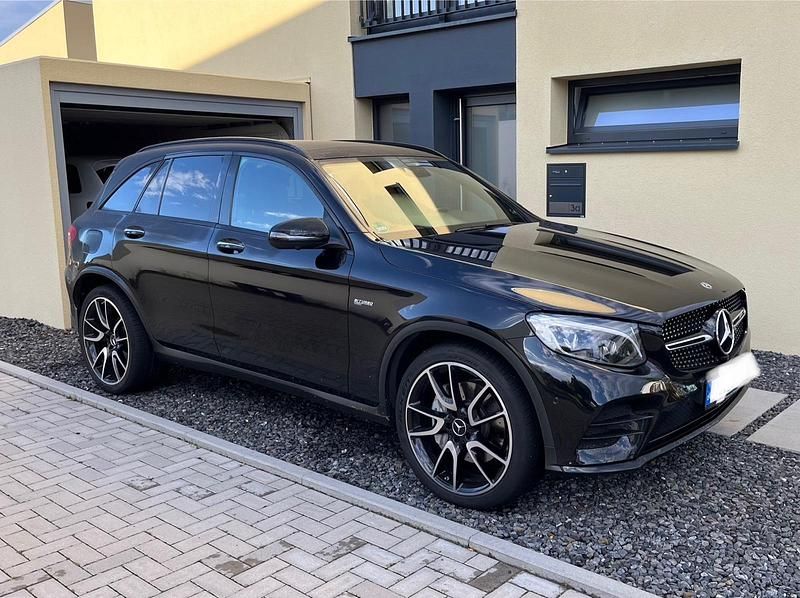 Schwarz Gebraucht 2018 Mercedes GLC43 AMG AMG SUV | 34.999 € (Superpreis) - Bild 1/4