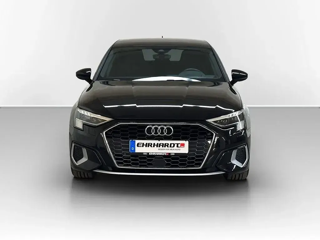 Gebraucht Audi A3 Advanced 116 PS (85 kW) 2022 Schwarz Limousine