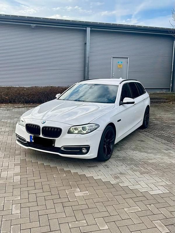 Gebraucht BMW 530 Sport Line 258 PS (189 kW) 2016 Weiß Kombi