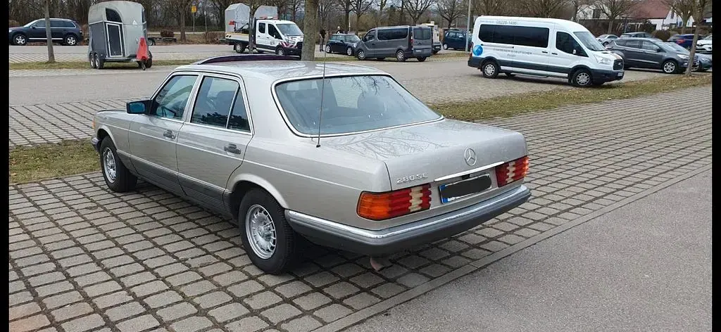 Gebraucht Mercedes 280 185 PS (136 kW) 1985 Beige Limousine