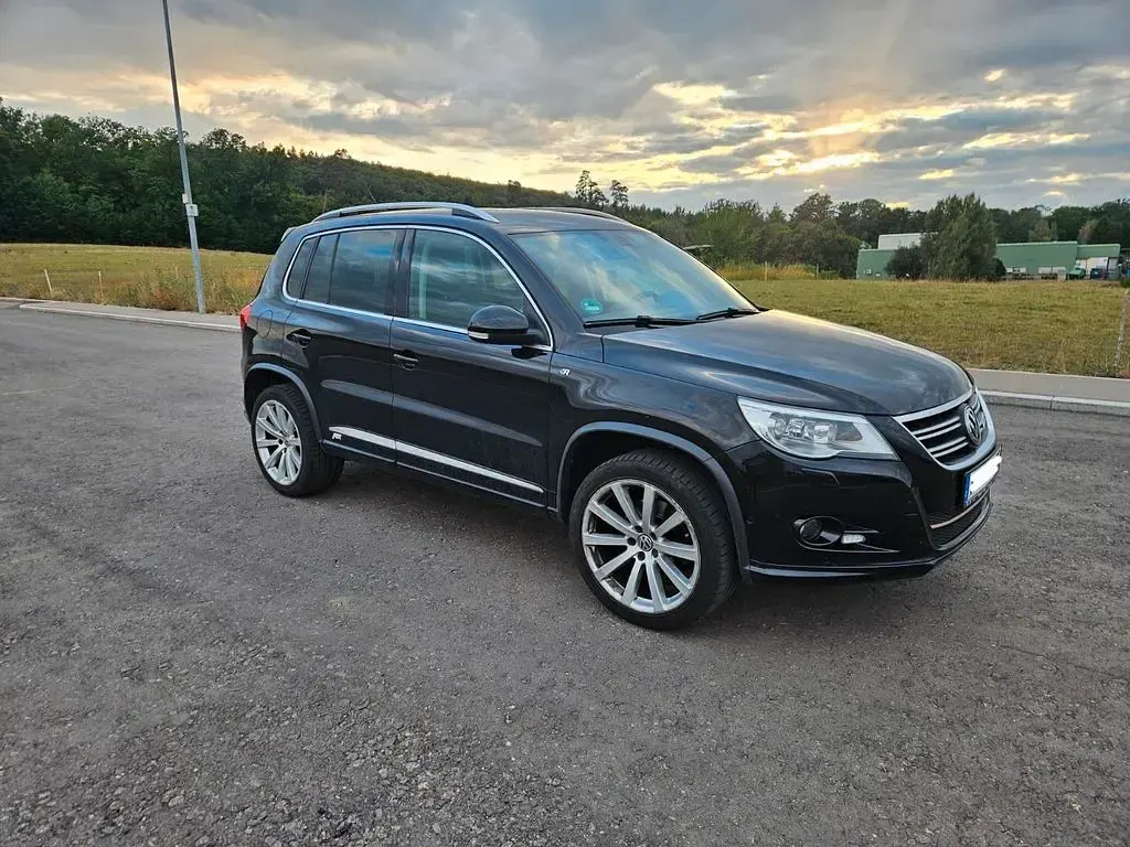 Gebraucht VW Tiguan Sport 200 PS (147 kW) 2010 Schwarz SUV