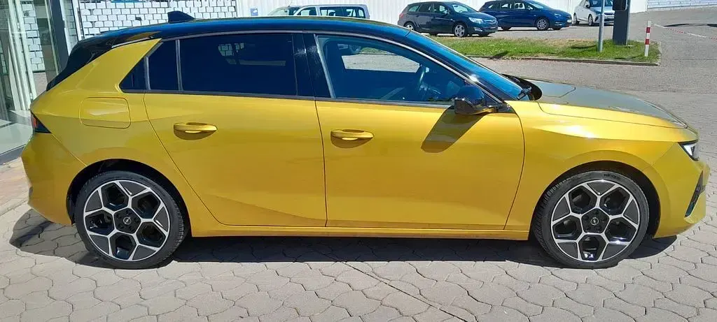 Gebraucht Opel Astra GS Line 131 PS (96 kW) 2023 Gelb Limousine