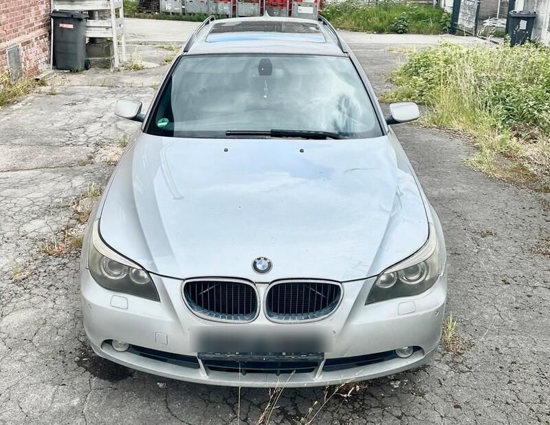 Silber Gebraucht 2005 BMW 530 Kombi | 2.500 € (Superpreis) - Bild 1/4