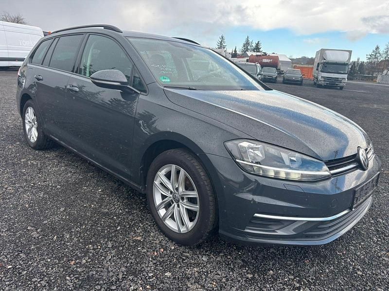 Gebraucht VW Golf VII 116 PS (85 kW) 2019 Grau Kombi