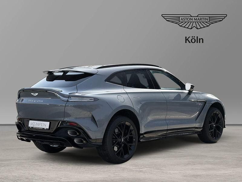 Neu Aston Martin DBX 726 PS (533 kW) 2026 Grau SUV
