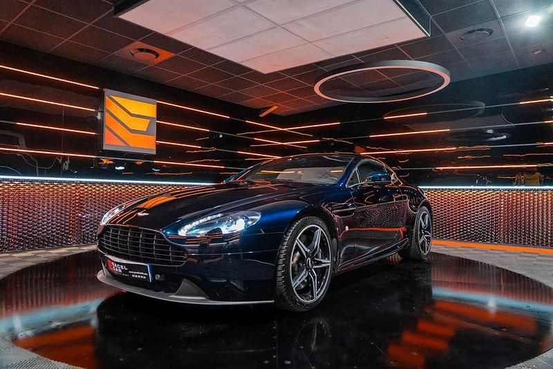 Gebraucht Aston Martin V8 Vantage 426 PS (313 kW) 2017 Schwarz Coupé