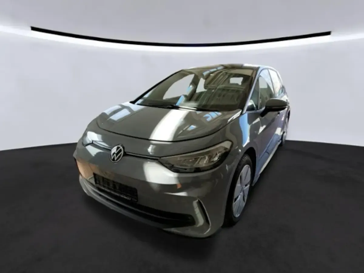Gebraucht VW ID.3 Pro Performance 150 kW (204 PS) 2024 Mondsteingrau Kleinwagen