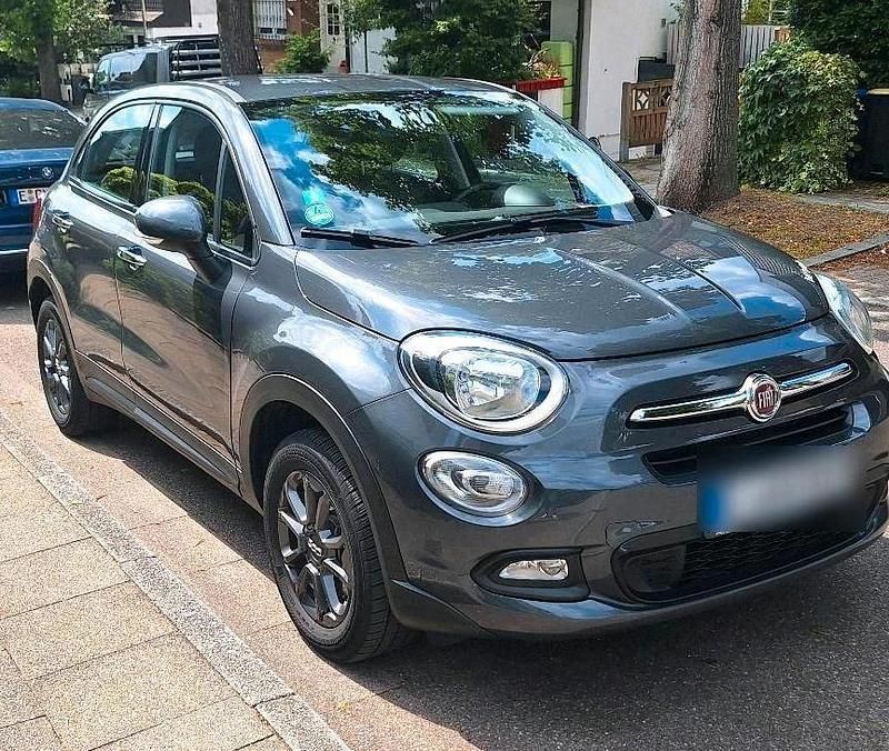 Grau Gebraucht 2017 Fiat 500X SUV | 11.800 € (Fairer Preis) - Bild 1/4