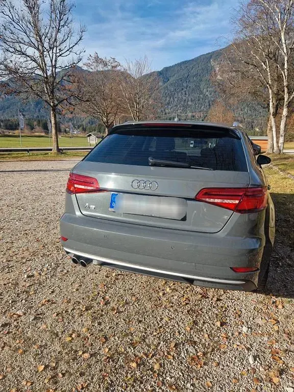 Gebraucht Audi A3 Sport 150 PS (110 kW) 2017 Grau Limousine