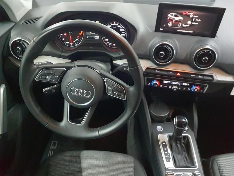 Gebraucht Audi Q2 Advanced 150 PS (110 kW) 2023 Florettsilber metallic SUV