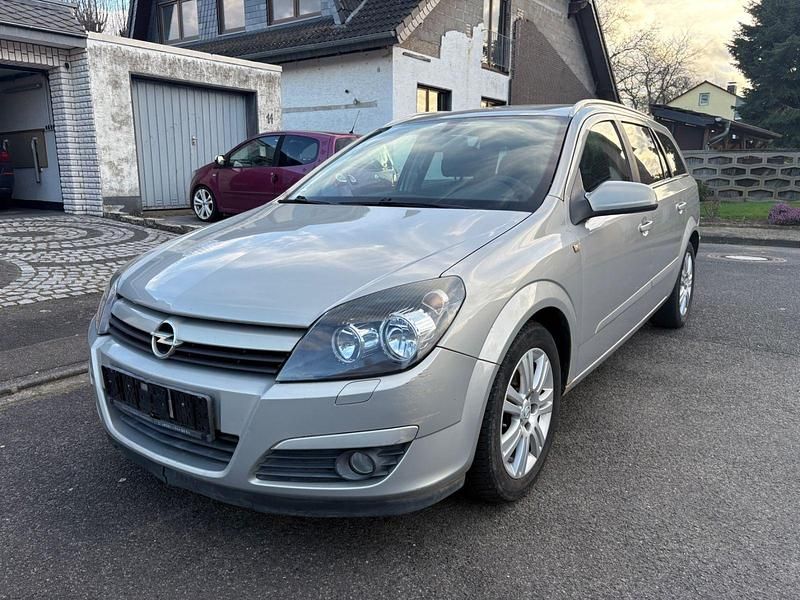 Gebraucht Opel Astra 105 PS (77 kW) 2005 Silber Kombi