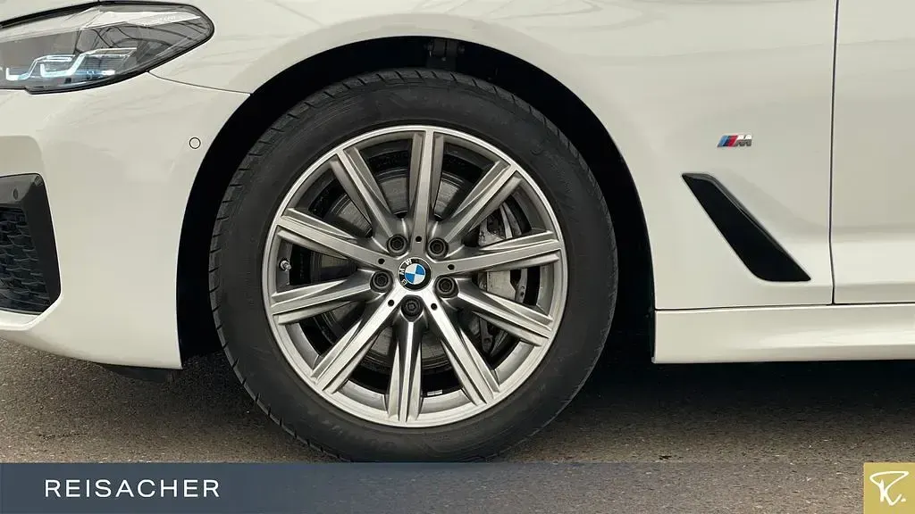 Gebraucht BMW 530 M Sport 286 PS (210 kW) 2022 Weiß Limousine