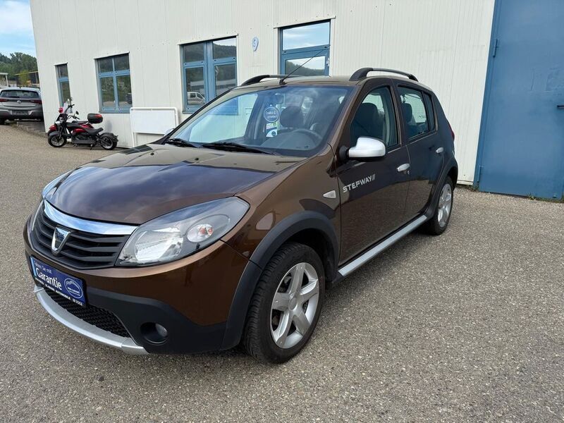 Braun Gebraucht 2012 Dacia Sandero Stepway Kleinwagen | 5.390 € (Fairer Preis) - Bild 1/4