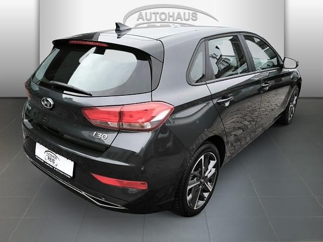 Gebraucht Hyundai i30 120 PS (88 kW) 2023 Grau Limousine