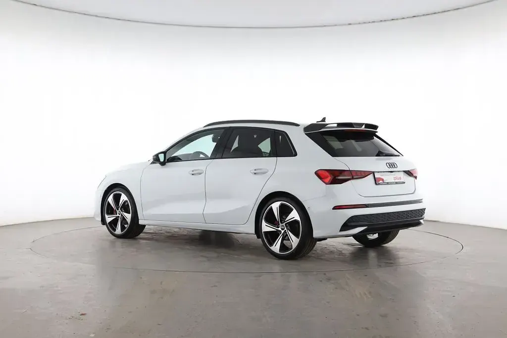 Gebraucht Audi A3 Advanced Plus 150 PS (110 kW) 2025 Gletscherweiß metallic Limousine
