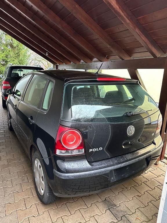 Gebraucht VW Polo Trendline 64 PS (47 kW) 2005 Schwarz Kleinwagen