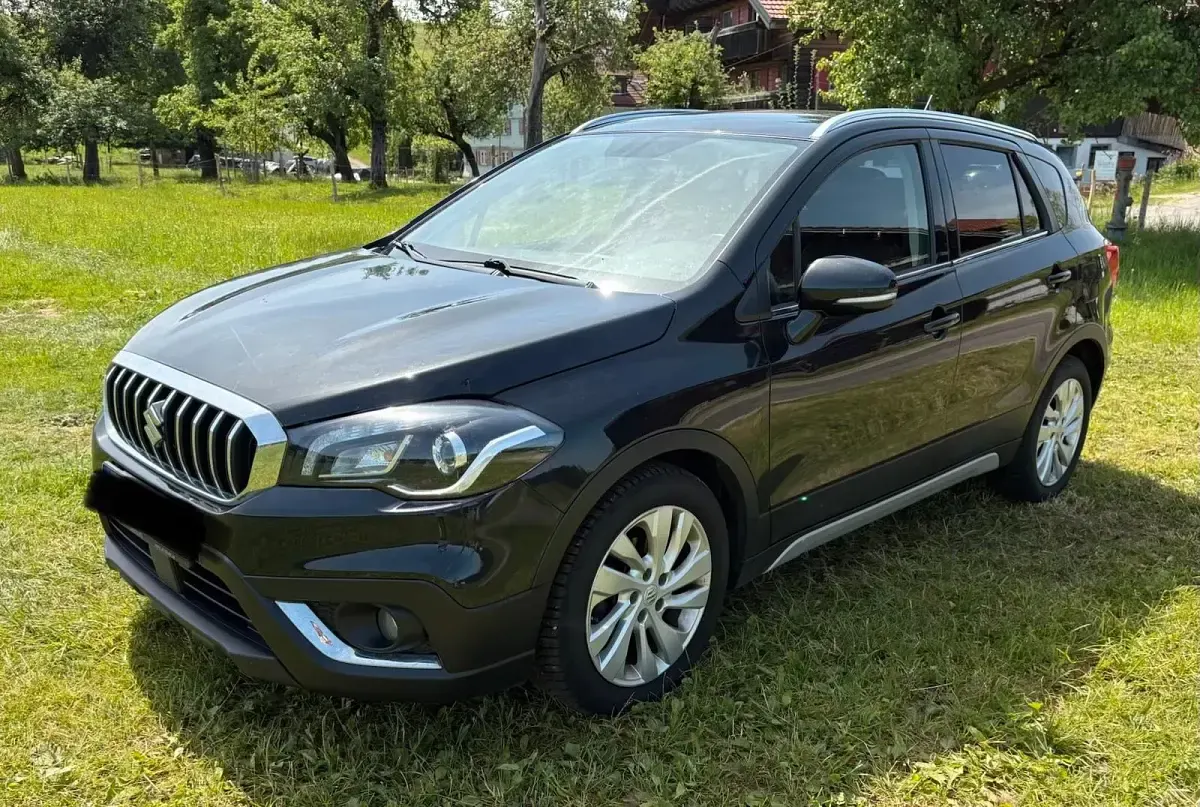 Gebraucht Suzuki SX4 S-Cross 140 PS (102 kW) 2019 Schwarz SUV