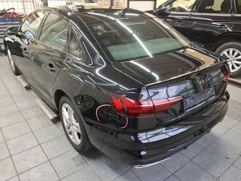 Gebraucht Audi A4 Competition 204 PS (150 kW) 2022 Mythosschwarz metallic Kombi