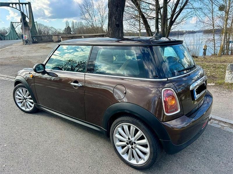 Gebraucht Mini Cooper 122 PS (89 kW) 2010 Braun Kleinwagen