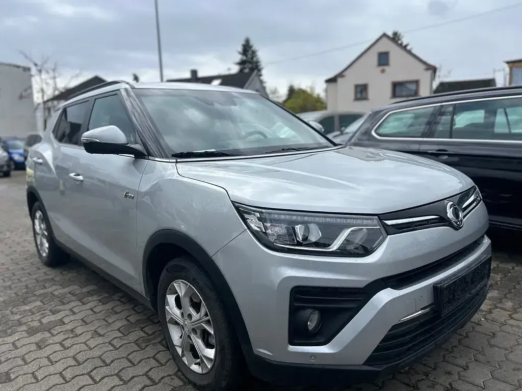 Gebraucht SsangYong Tivoli 128 PS (94 kW) 2022 Grau SUV