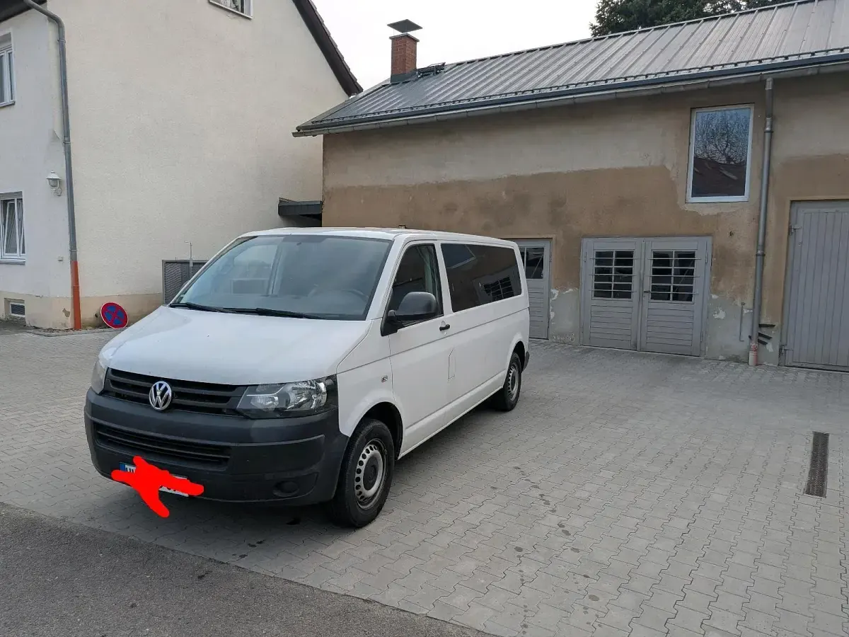 Gebraucht VW Caravelle 140 PS (102 kW) 2014 Weiß Van