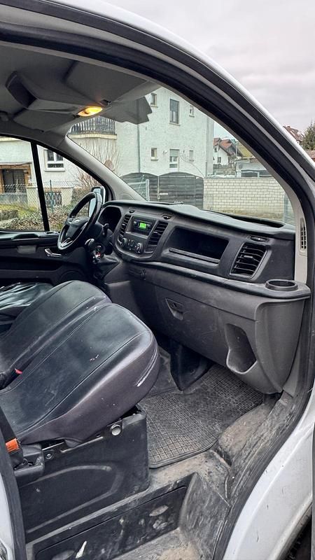 Gebraucht Ford Transit Custom 130 PS (95 kW) 2018 Weiß Van / Kleinbus