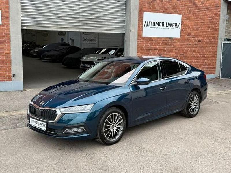 Blau Gebraucht 2021 Skoda Octavia Ambition Limousine | 19.799 € (Fairer Preis) - Bild 1/4