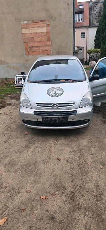 Silber Gebraucht 2005 Citroën Xsara Picasso Van / Kleinbus | 750 € (Guter Preis) - Bild 1/4