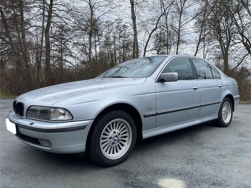 Gebraucht BMW 528 193 PS (141 kW) 1998 Silber Limousine