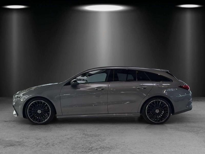 Gebraucht Mercedes CLA200 Shooting Brake AMG 163 PS (119 kW) 2025 lack mountaingrau Kombi