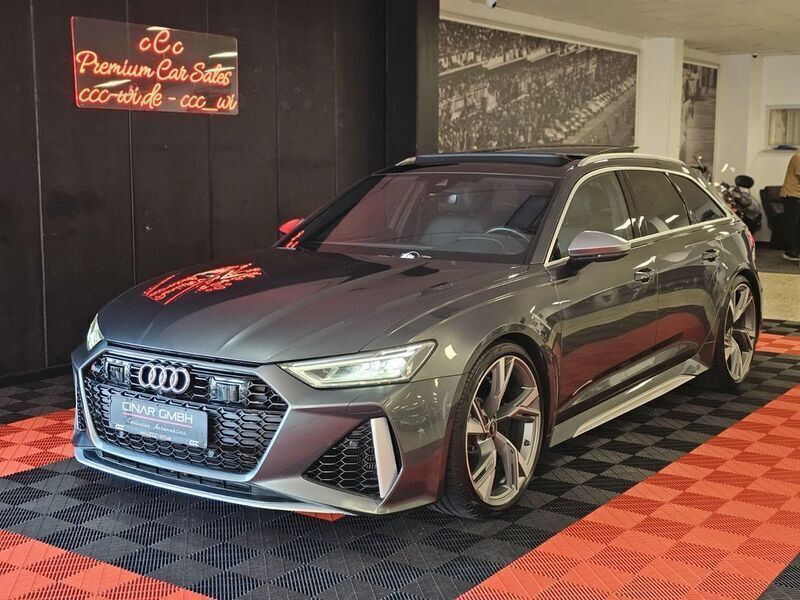 Daytonagrau perleffekt Gebraucht 2021 Audi RS6 Ambiente Kombi | 67.900 € - Bild 1/4