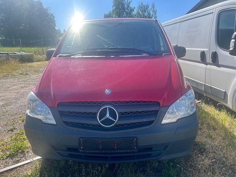 Gebraucht Mercedes Vito 136 PS (100 kW) 2013 Rot Van