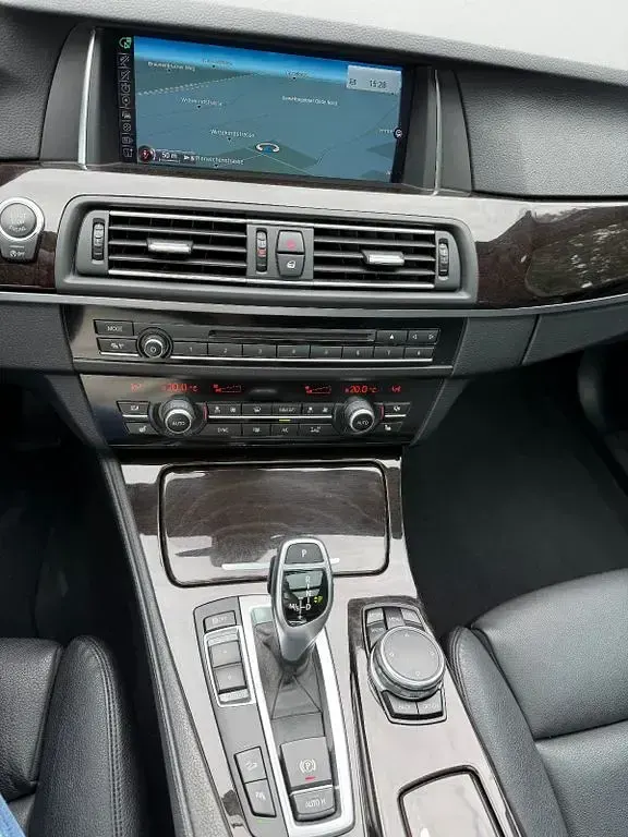 Gebraucht BMW 535 Sport Line 313 PS (230 kW) 2016 Schwarz Kombi