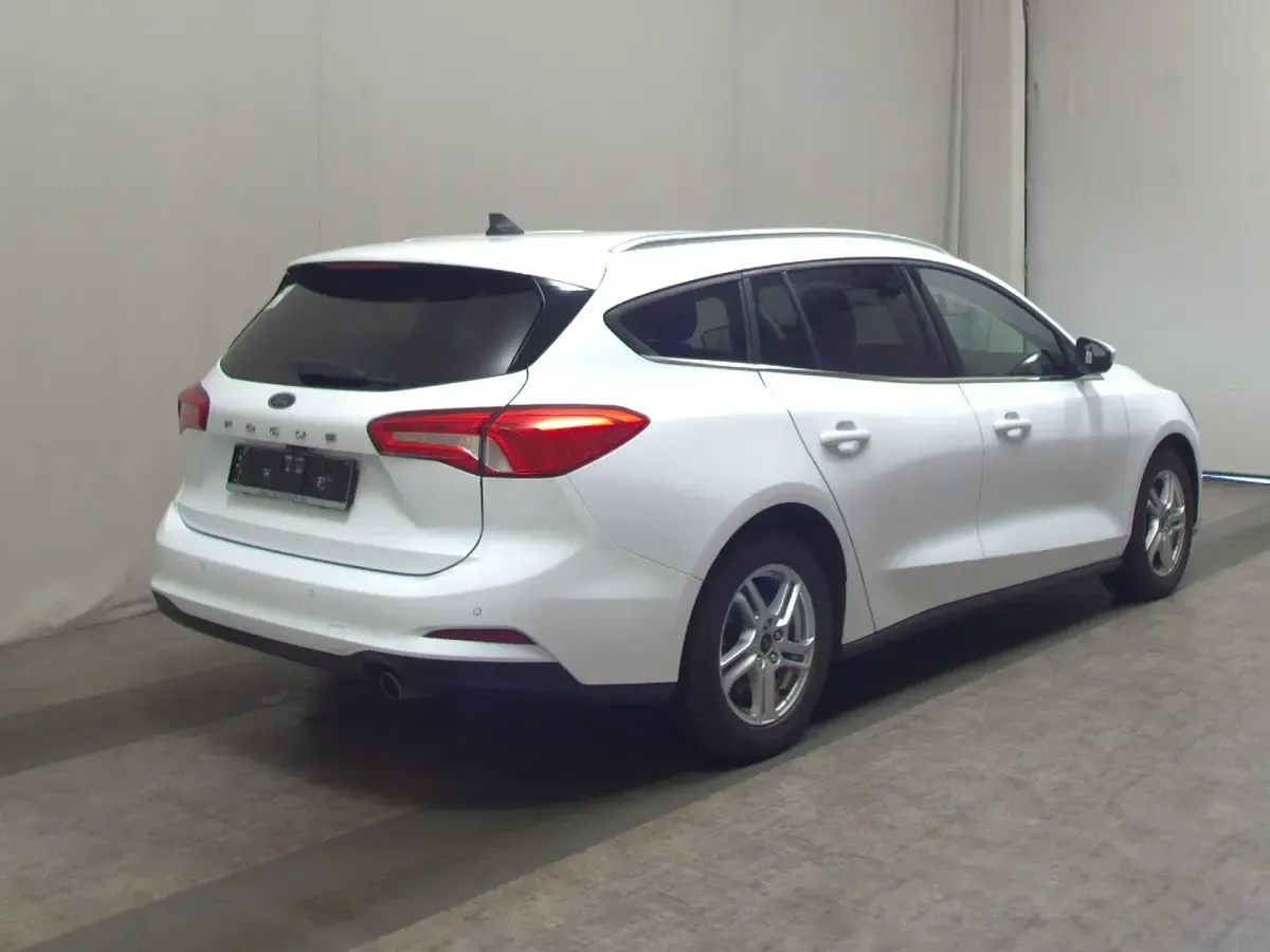 Gebraucht Ford Focus Cool & Connect 150 PS (110 kW) 2021 Weiss Kombi
