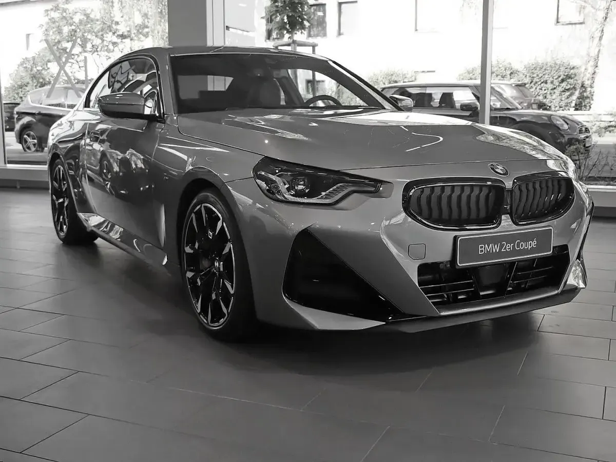 Neu BMW 220 M Sport 184 PS (135 kW) 2026 Skyscraper grau Coupé