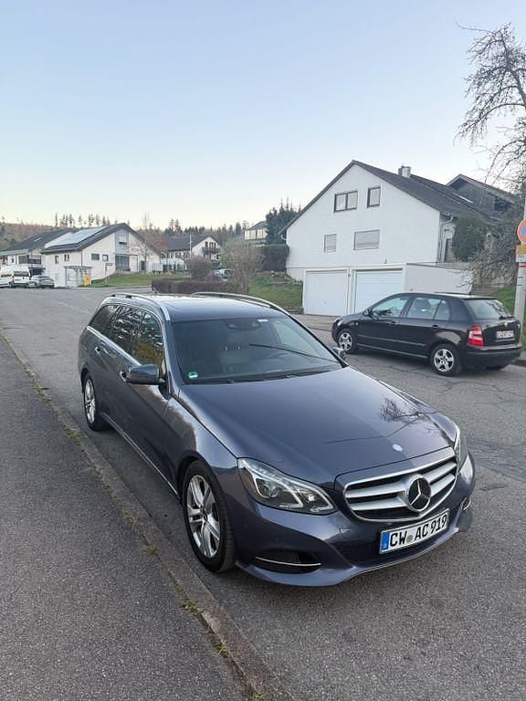 Gebraucht Mercedes E300 Avantgarde 231 PS (169 kW) 2014 Grau Kombi