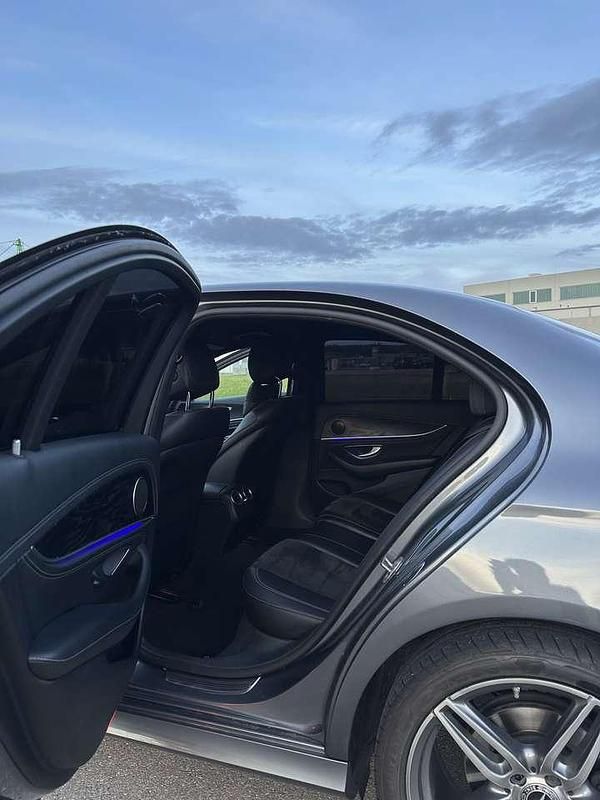 Gebraucht Mercedes E220 AMG line 194 PS (142 kW) 2017 Limousine