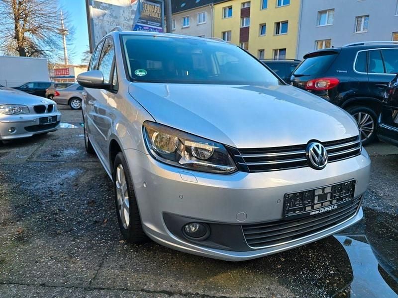 Gebraucht VW Touran Cup 105 PS (77 kW) 2015 Silber Van / Kleinbus