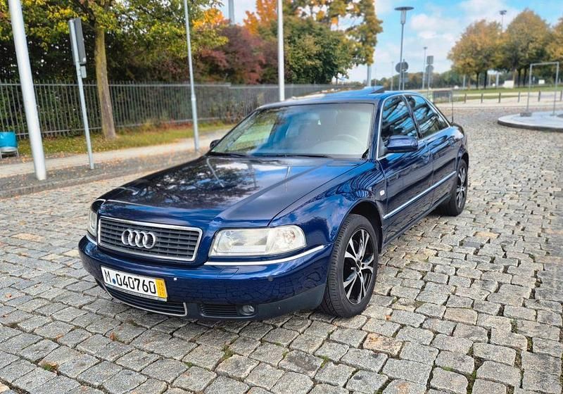 Blau Gebraucht 2000 Audi A8 Limousine | 4.999 € (Superpreis) - Bild 1/4