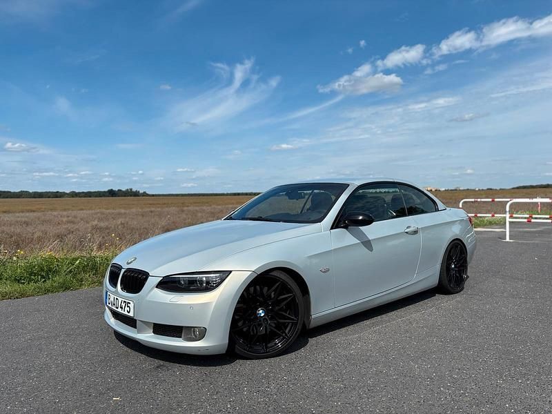 Silber Gebraucht 2007 BMW 335 Cabriolet Performance Cabrio | 12.900 € (Guter Preis) - Bild 1/4