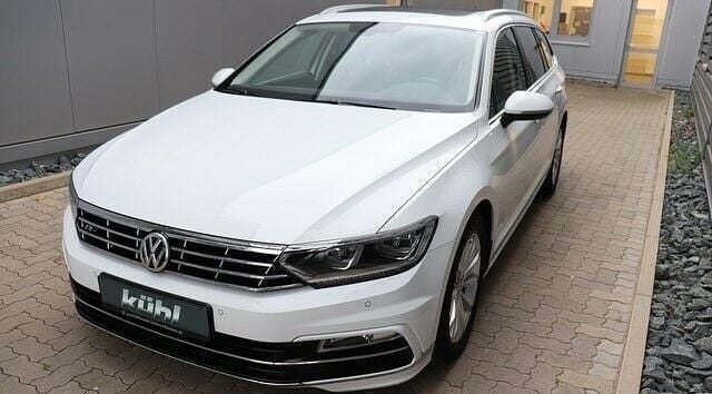 Weiß Gebraucht 2016 VW Passat Highline Kombi | 13.950 € (Fairer Preis) - Bild 1/4