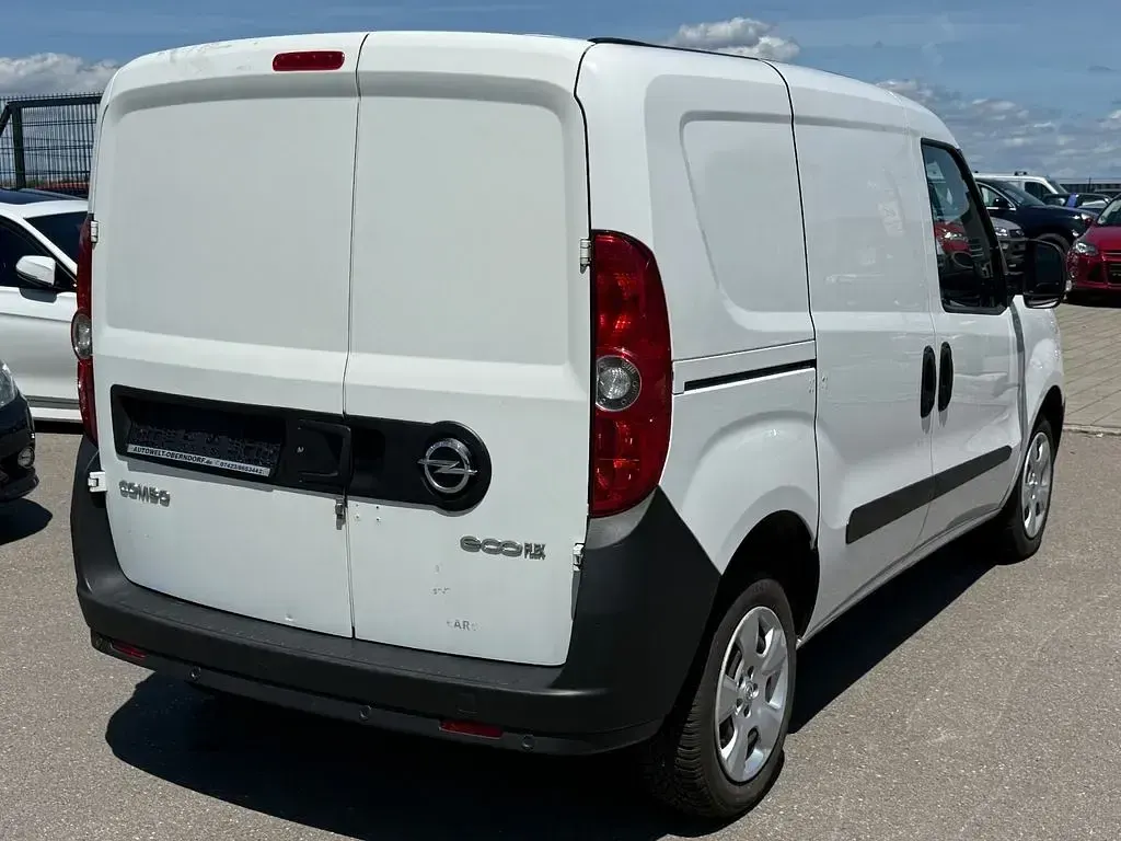 Gebraucht Opel Combo 90 PS (66 kW) 2015 Weiß Van / Kleinbus