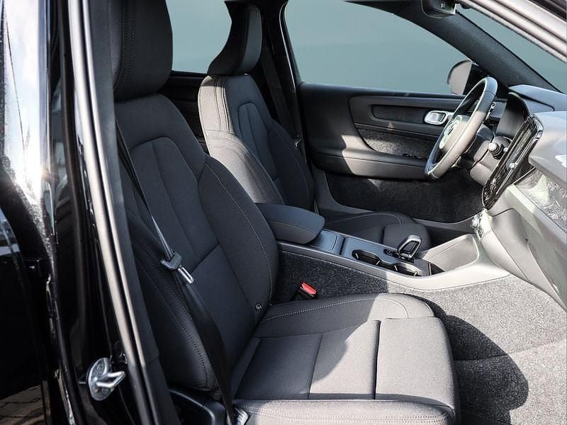 Gebraucht Volvo EX40 Single Motor 185 kW (252 PS) 2026 Schwarz SUV