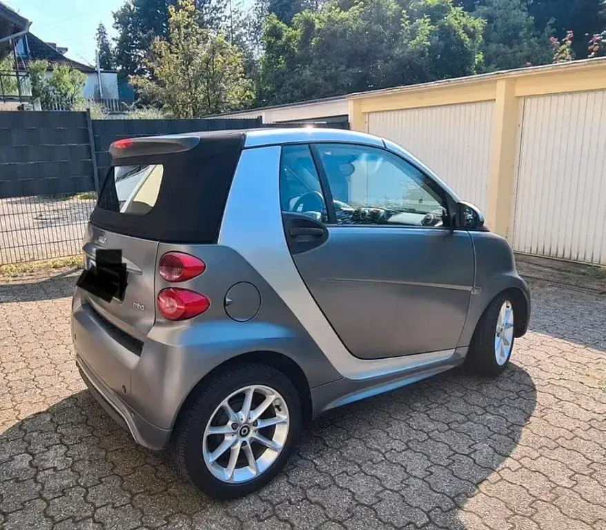 Gebraucht Smart ForTwo Cabrio Passion 71 PS (52 kW) 2012 Grau Cabrio