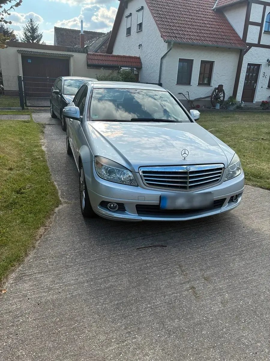Gebraucht Mercedes C180 Elegance 156 PS (114 kW) 2007 Silber Limousine